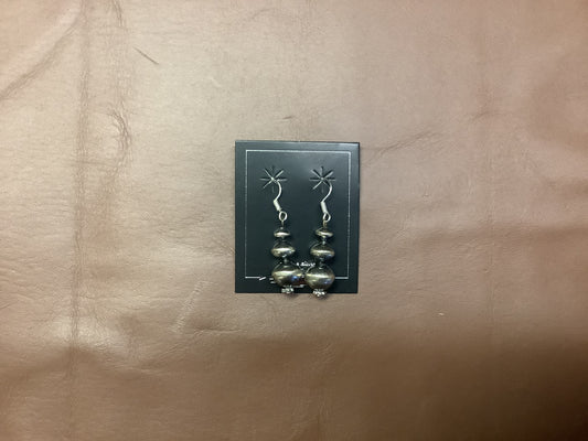 Jewelry Women’s Earring Silver Navajo Pearl