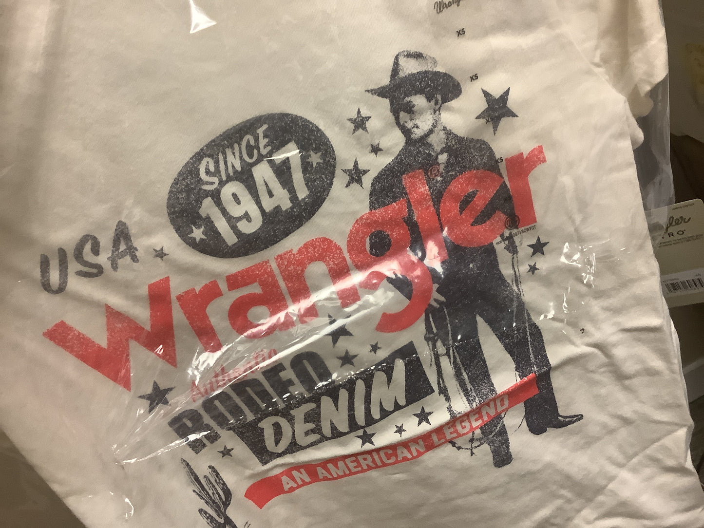Shirts Women’s Wrangler Short Sleeve Tee 1123759662