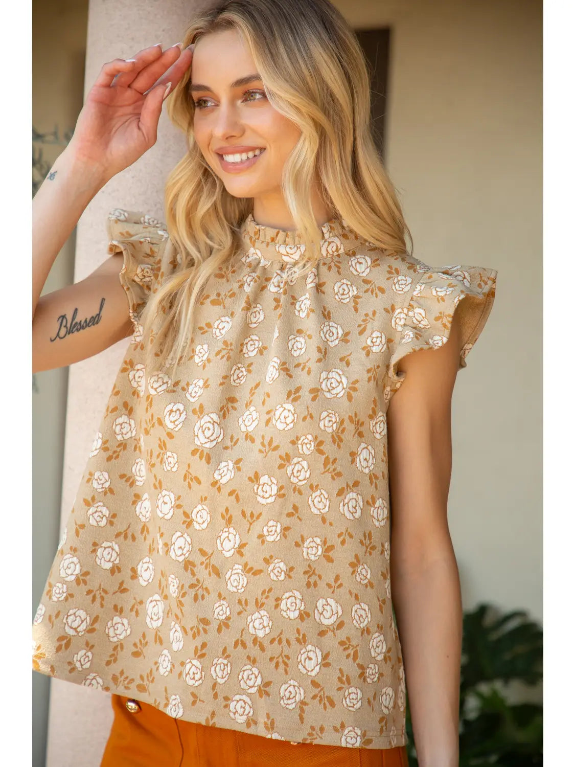 Shirts Women’s Short Sleeve Ruffle Knit 32112-8