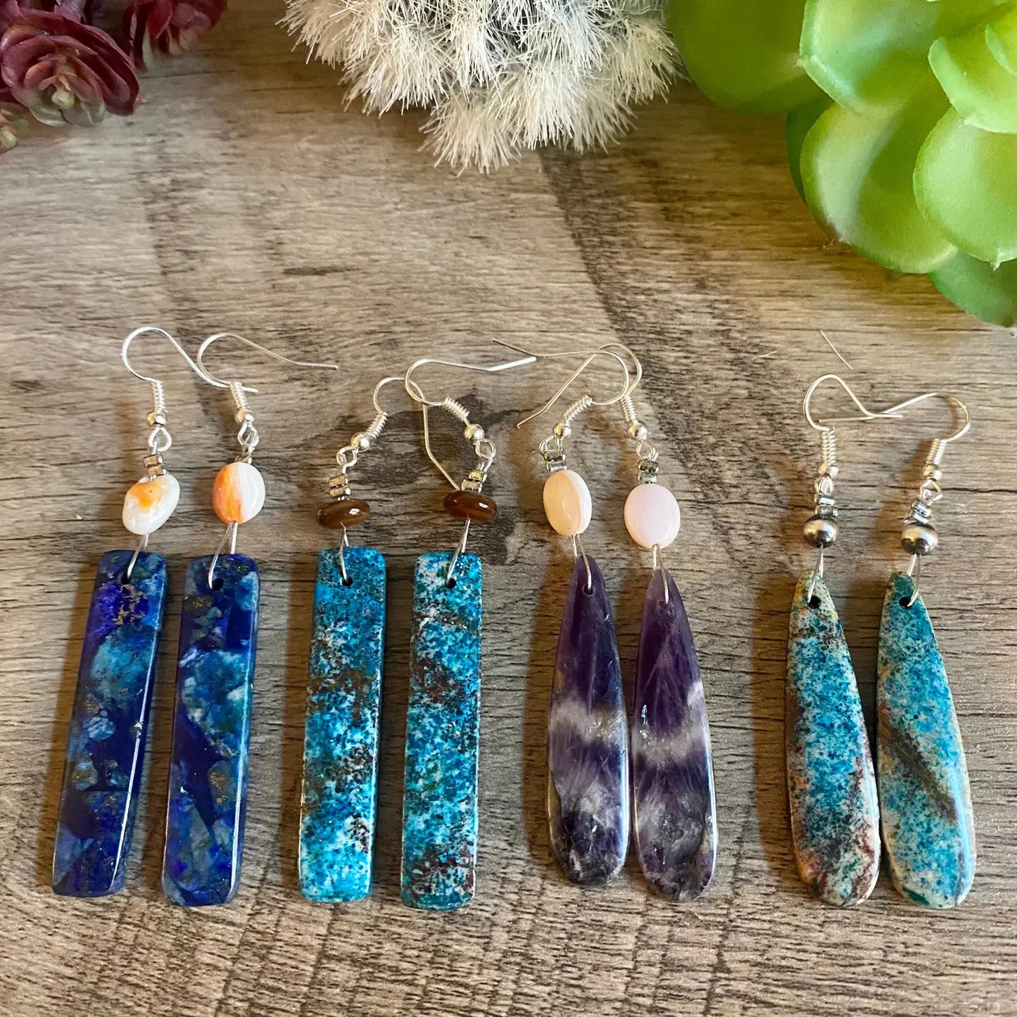 Wampum Shell Dangle Earrings EAR-DAN-036-NAV