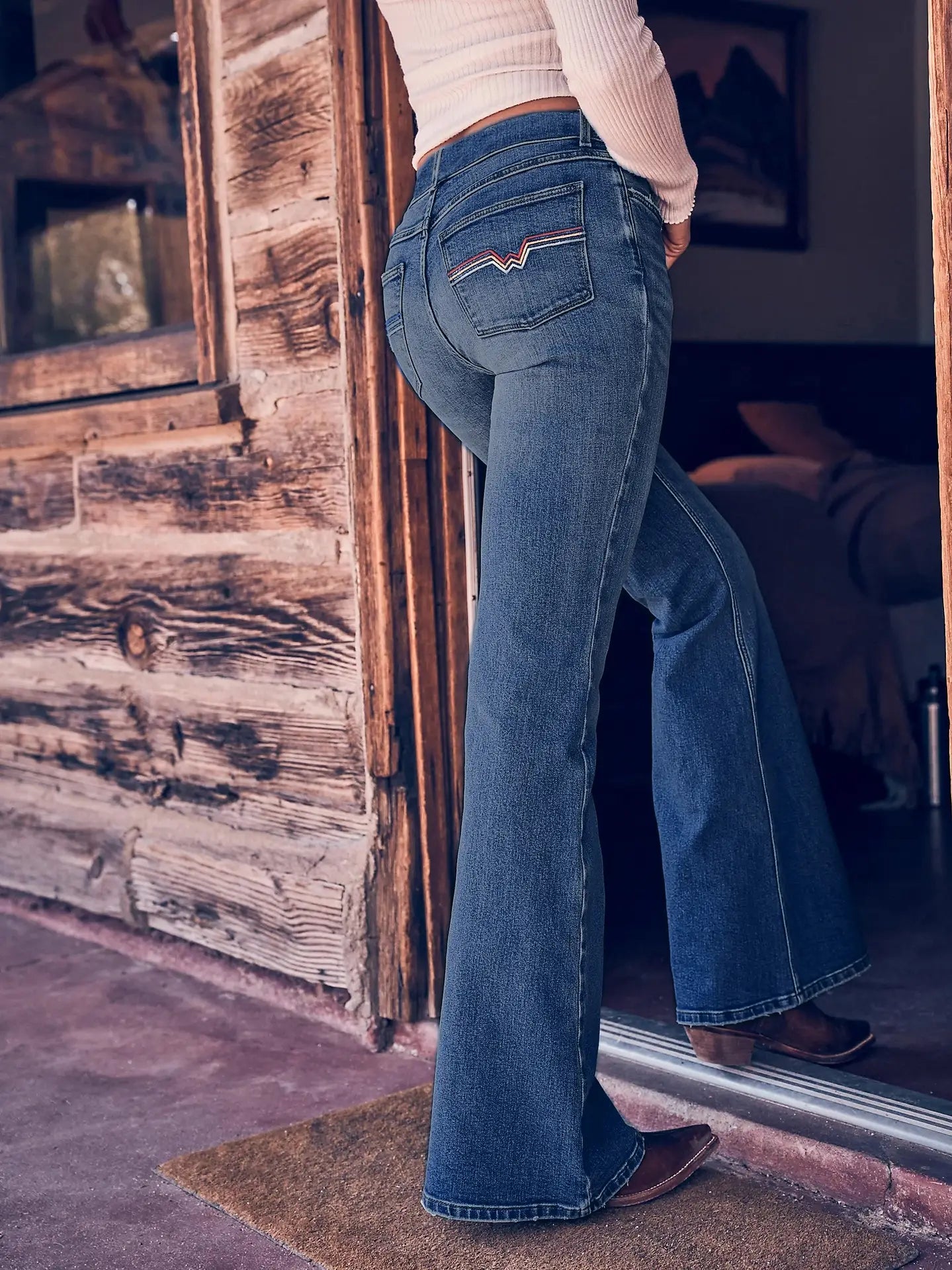 Jeans Women’s Boot Cut  Western Embroidered RCJY05585