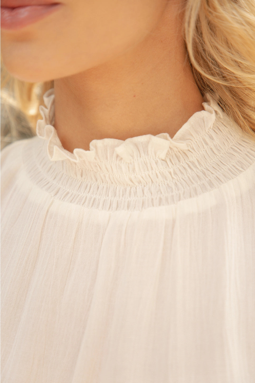 Shirts Women’s Ruffle Sleeve Smocked Neck 32042-1