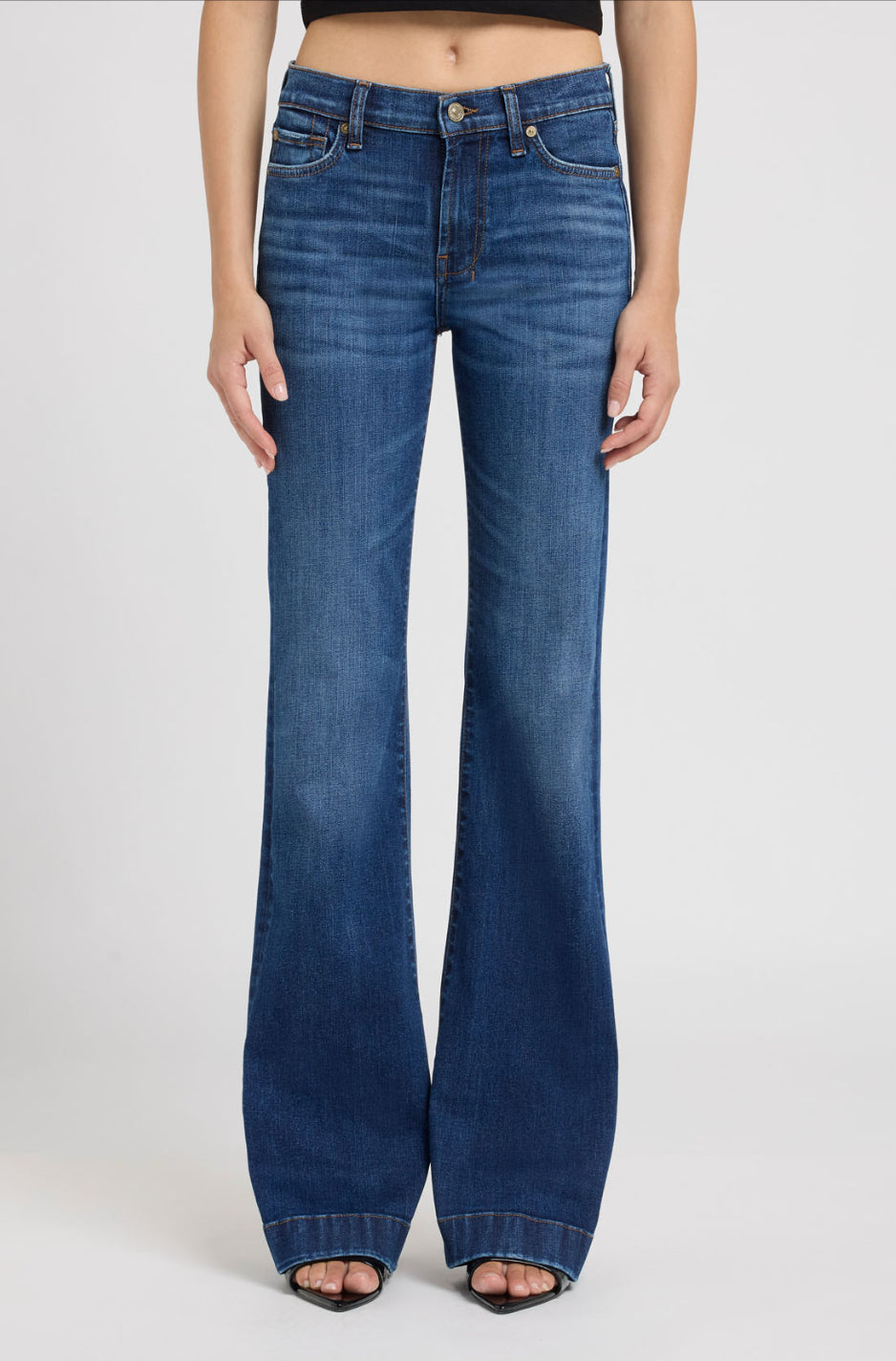 Loom Jeans Women’s 7’s All Mankind 7U30044A 3DJ Tailorless Short  Inseam(EXCHANGE ONLY)