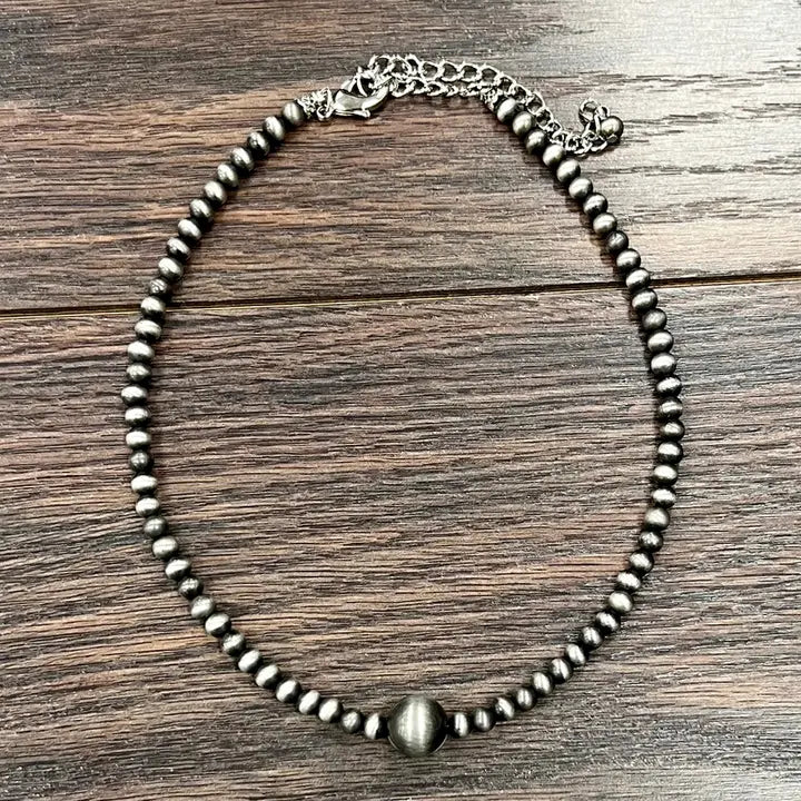 738249 16” Western Bead Necklace