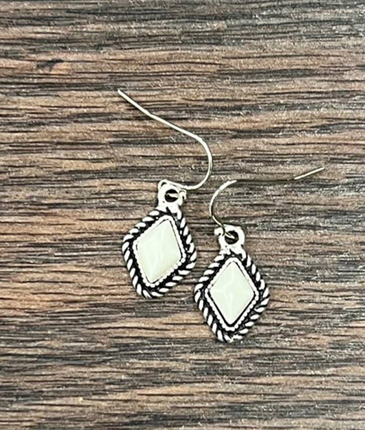 723867, 10mm Diamond-Cut White Turquoise Earrings