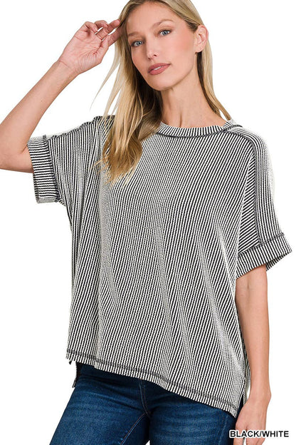 8451 Textured Line Short Cuff Sleeve Raw Edge Top
