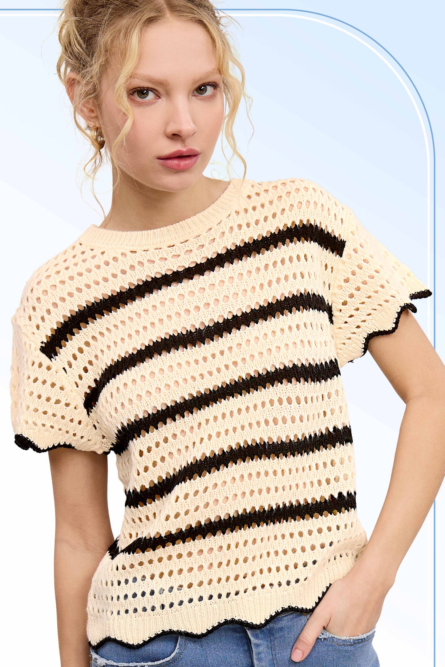Outerwear Round Neck Scalloped Edge Short Sleeve Sweater MDS3603