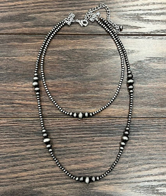 735529, Handmade 22" Clustered Navajo Bead Necklace