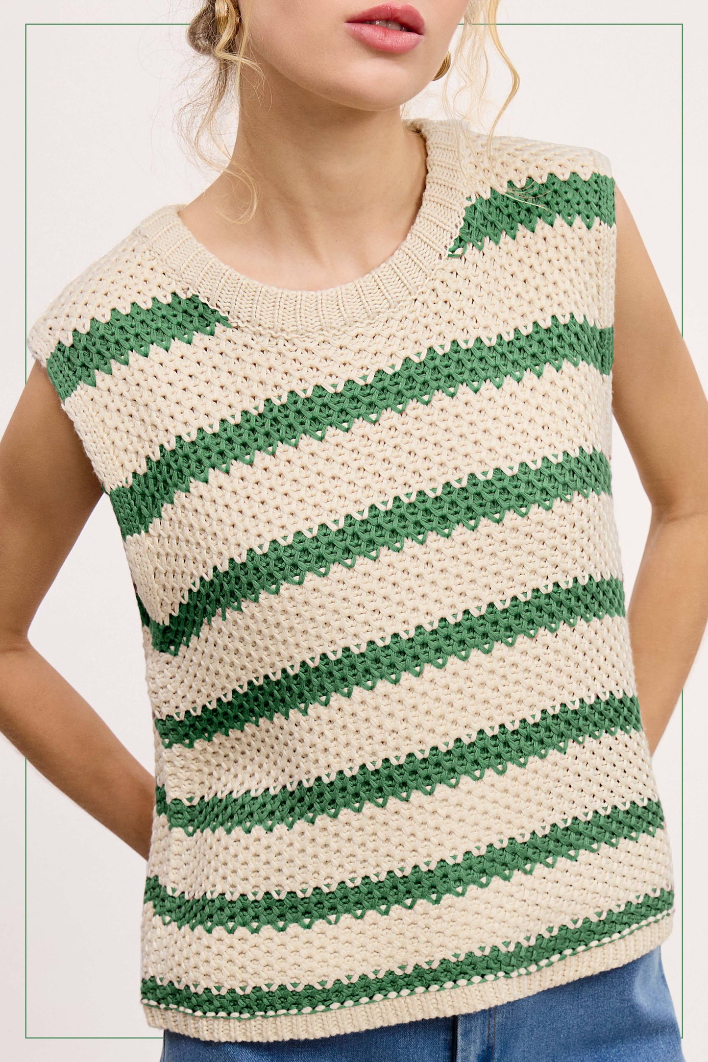 MCS3584-Classic Chunky Striped Sleeveless Sweater Top