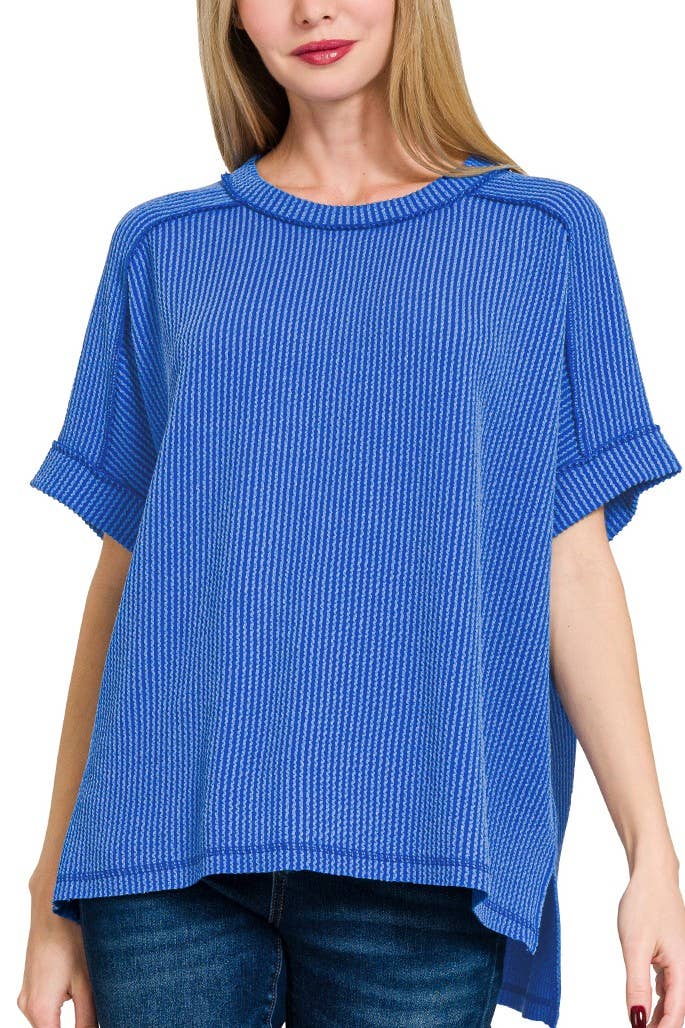 8451 Textured Line Short Cuff Sleeve Raw Edge Top