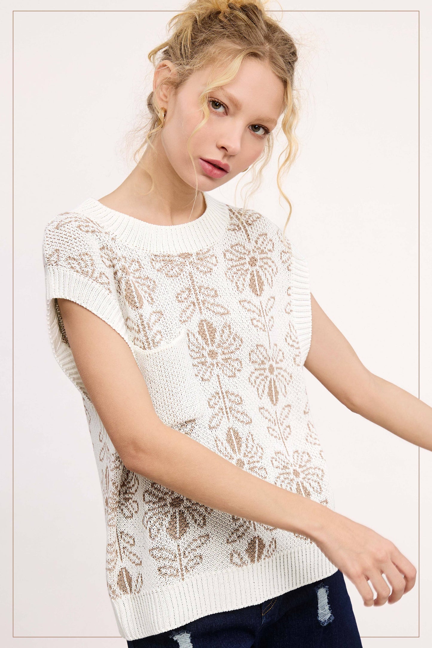 Outerwear Women’s Floral Sweater Vest MCS3587