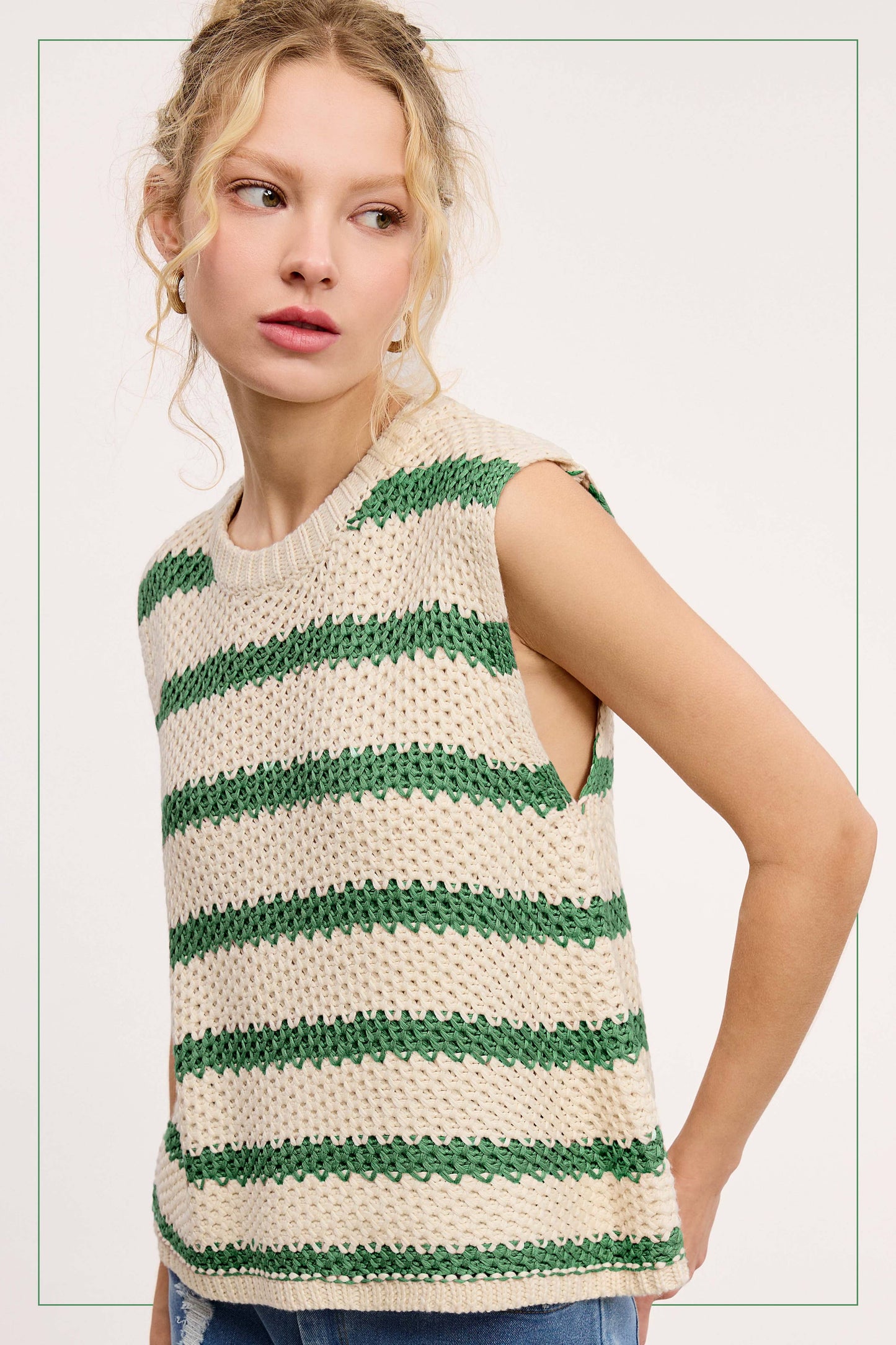 MCS3584-Classic Chunky Striped Sleeveless Sweater Top