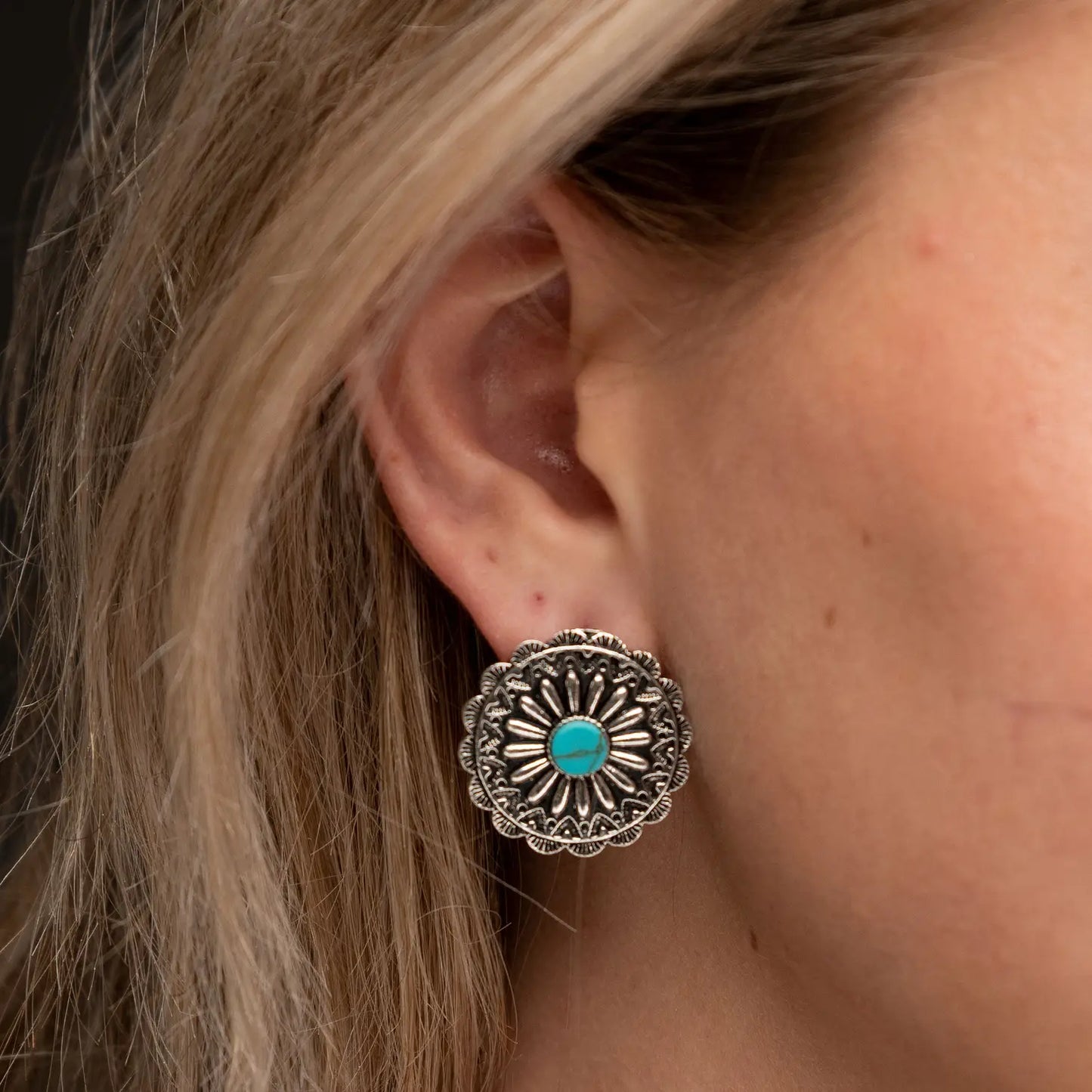 Jewelry Earrings Silver Flower Concho E826