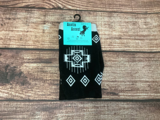 Socks Women’s Black Aztec Pattern 3431