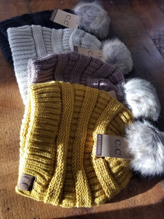 Accessories Women's C.C Exclusive Beanie Tail