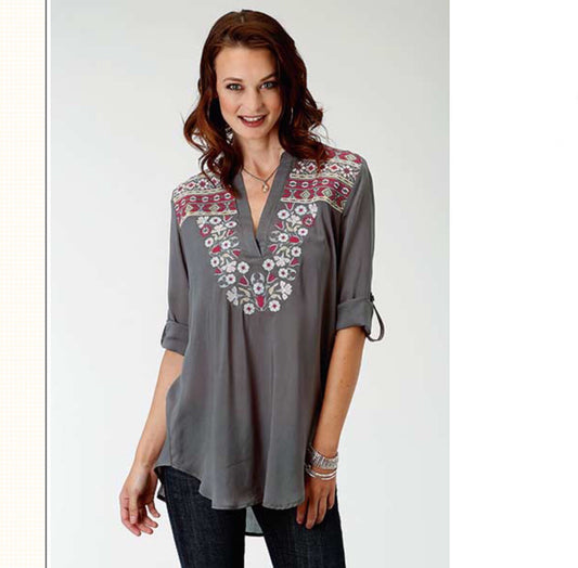 Shirts Women’s Roper Floral Embroider