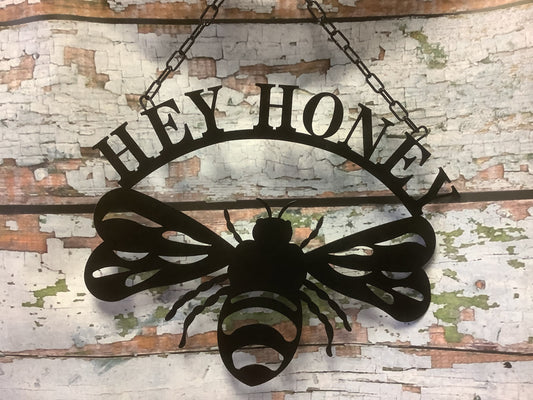 Giftware Home Decor CB177248 Iron Bee Sign