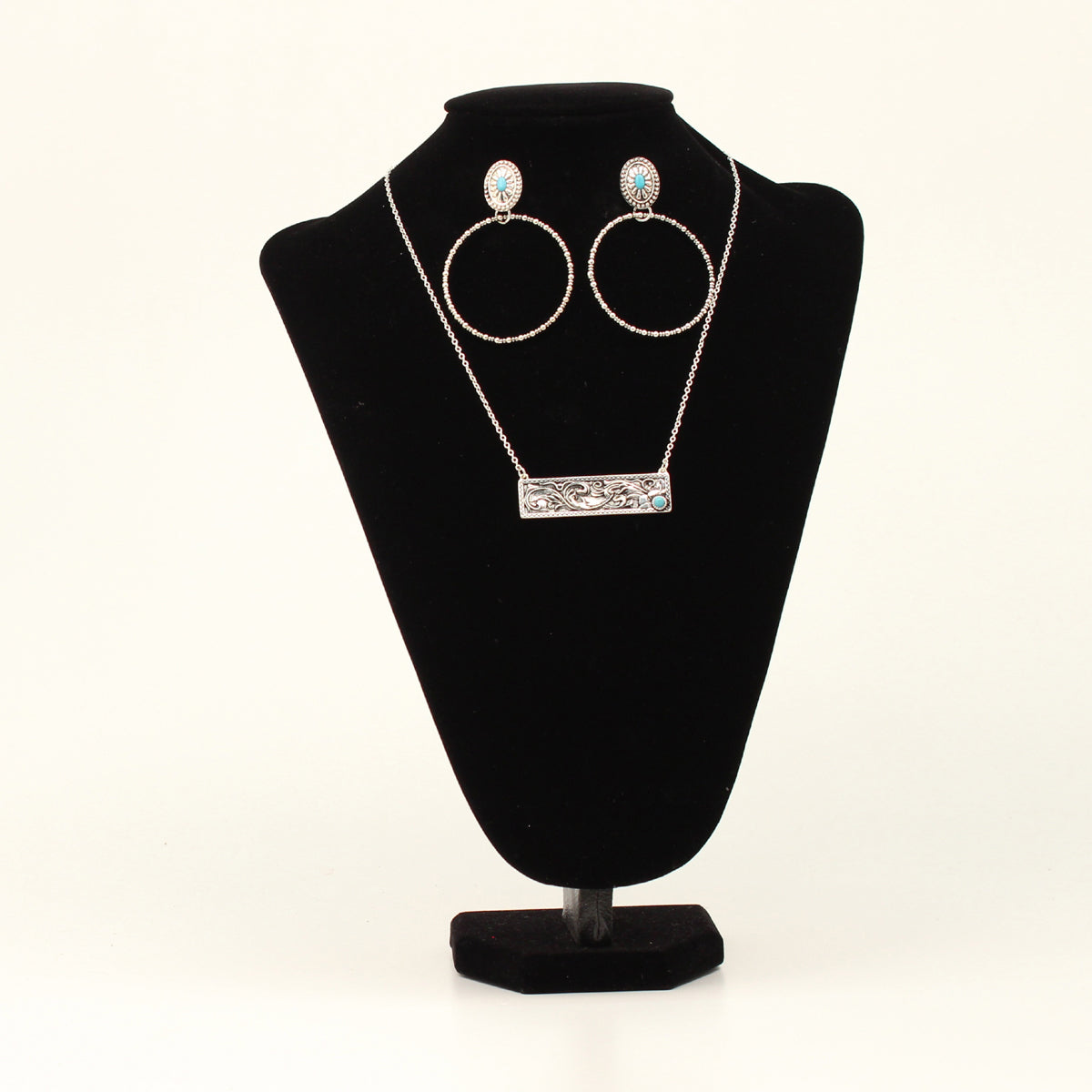 Jewelry Silver Strike Necklace Set D450021236
