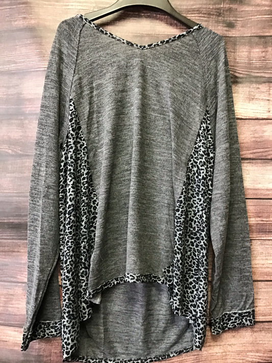 Shirts &Tops Women’s Gray/Black Leopard and Brown/Black Leopard Print Knit Top Two Tone TK2109