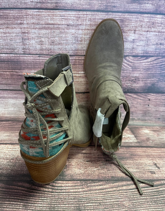 Women’s Shoe Zane Laced Back Boots VGLB0351-277