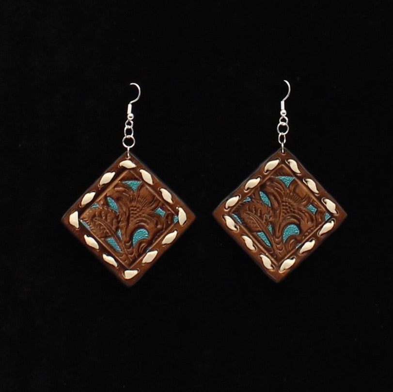 Leather Earrings with white buck stitch 30969