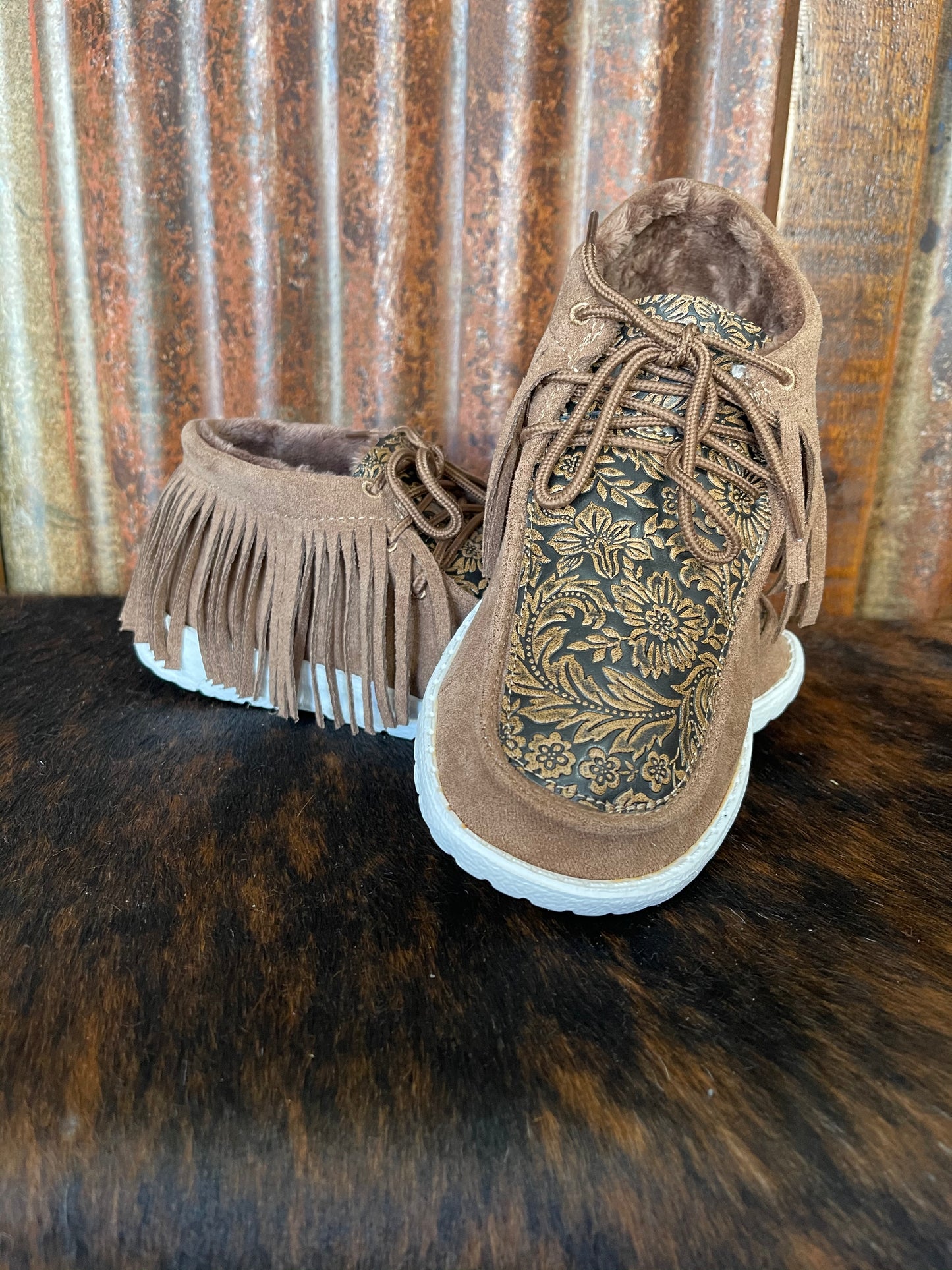 Women’s Shoes Terra Tan Dark Tooled Fringed