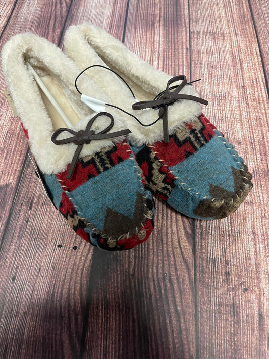 Woman’s Slipper 5729897